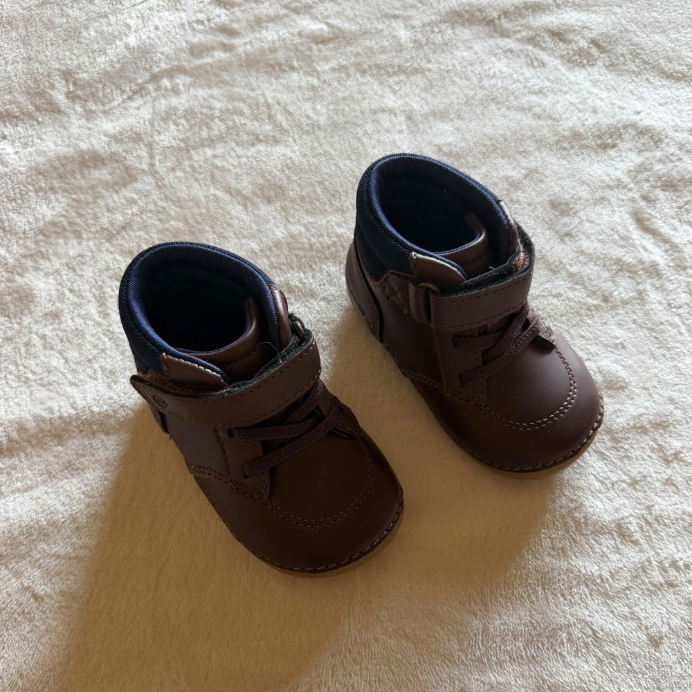 Stride Rite Toddler Boys Brown High Top Sneakers Shoes Size 5M New - C1750